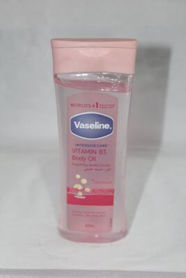 Vaseline VITAMIN B3 Body Oil