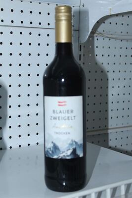 Blauer Zweigelt Trocken Red Wine (Austria)