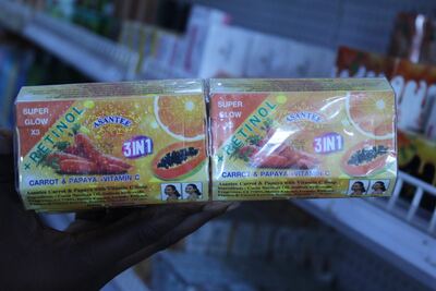 Asantee 3-in-1 Carrot & Papaya Retinol Soap